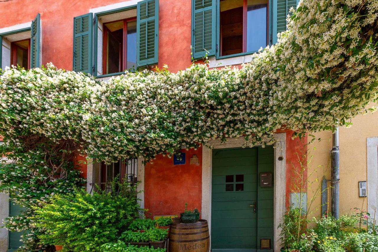 Appartement Alighieri unique à Pula Extérieur photo