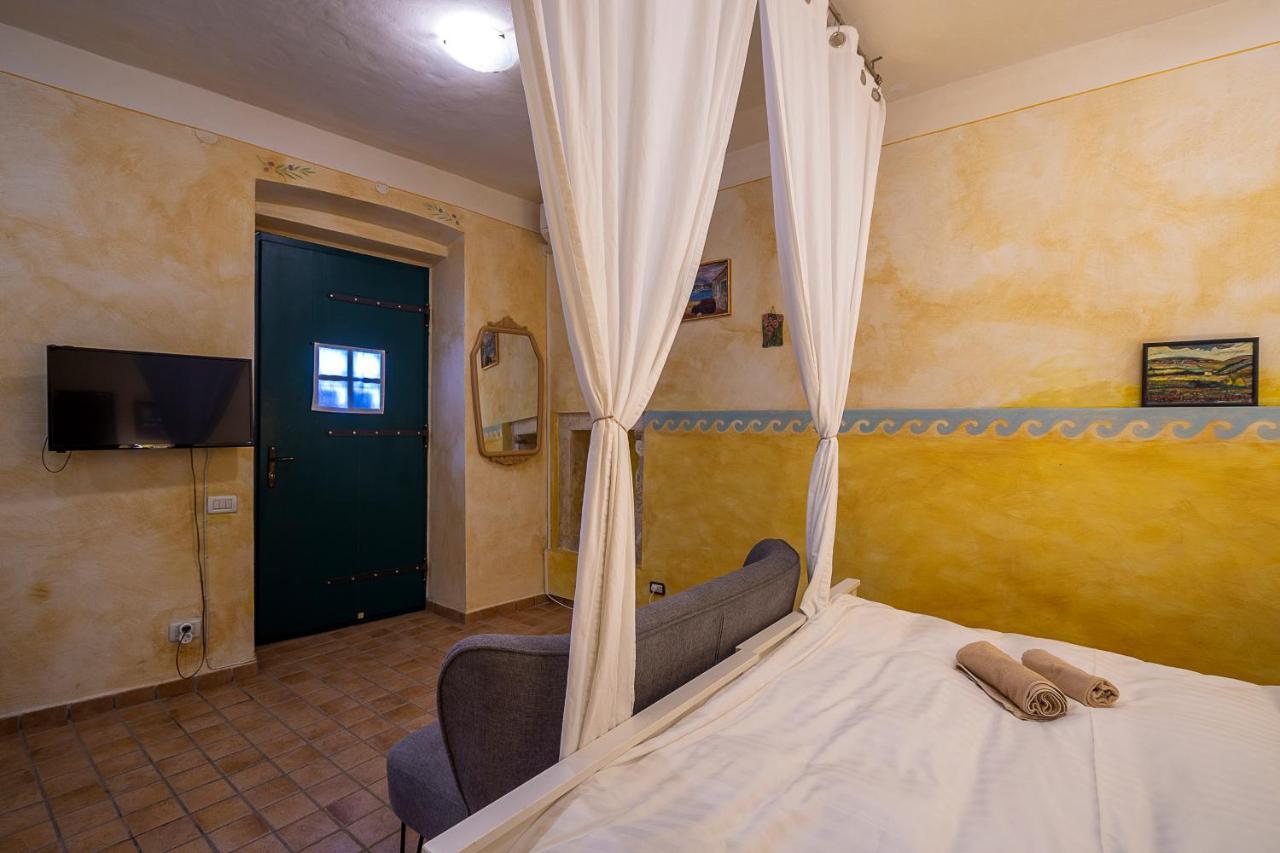 Appartement Alighieri unique à Pula Extérieur photo